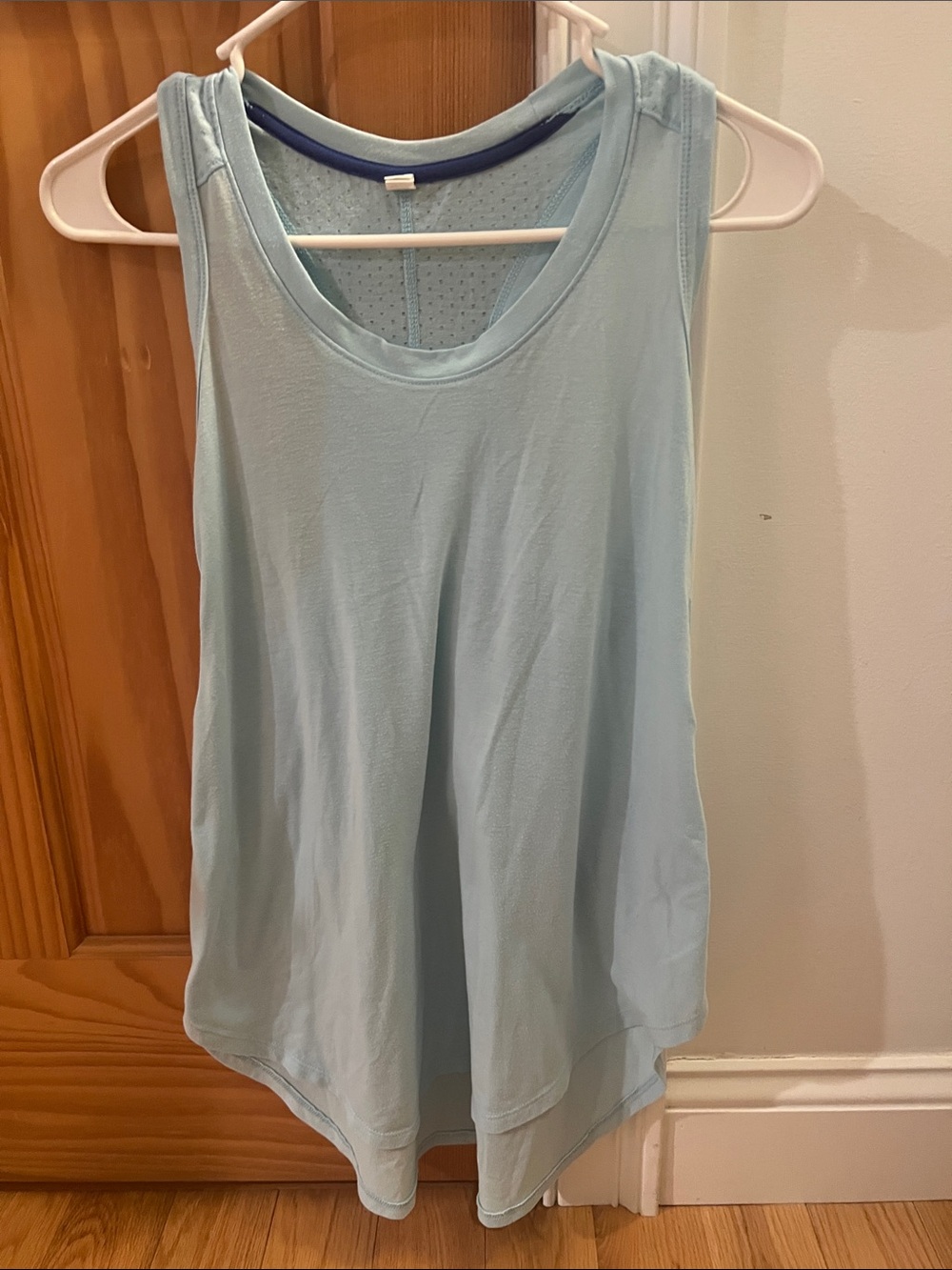 Light Blue Women's Sleeveless Active Tank Top